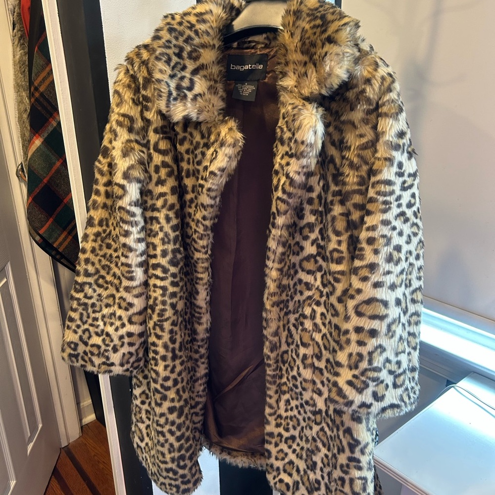 Bagatelle Leopard Print Teddy Jacket - Picture 2 of 3
